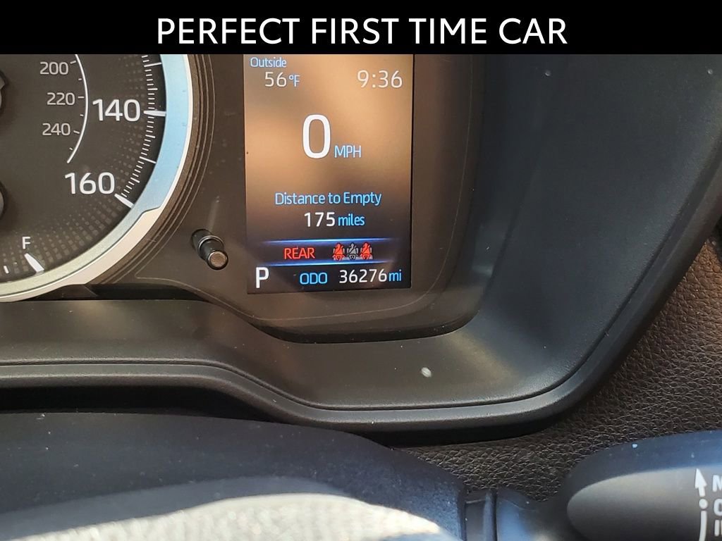 Used 2021 Toyota Corolla LE image 21