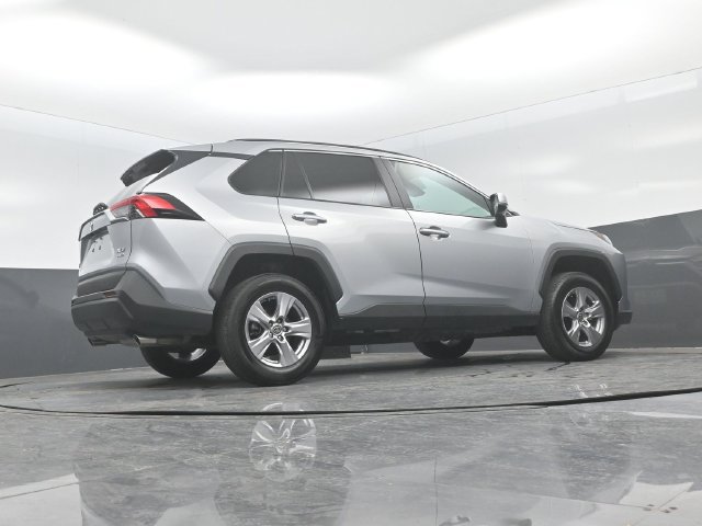 Used 2025 Toyota RAV4 XLE AWD/4WD image 24