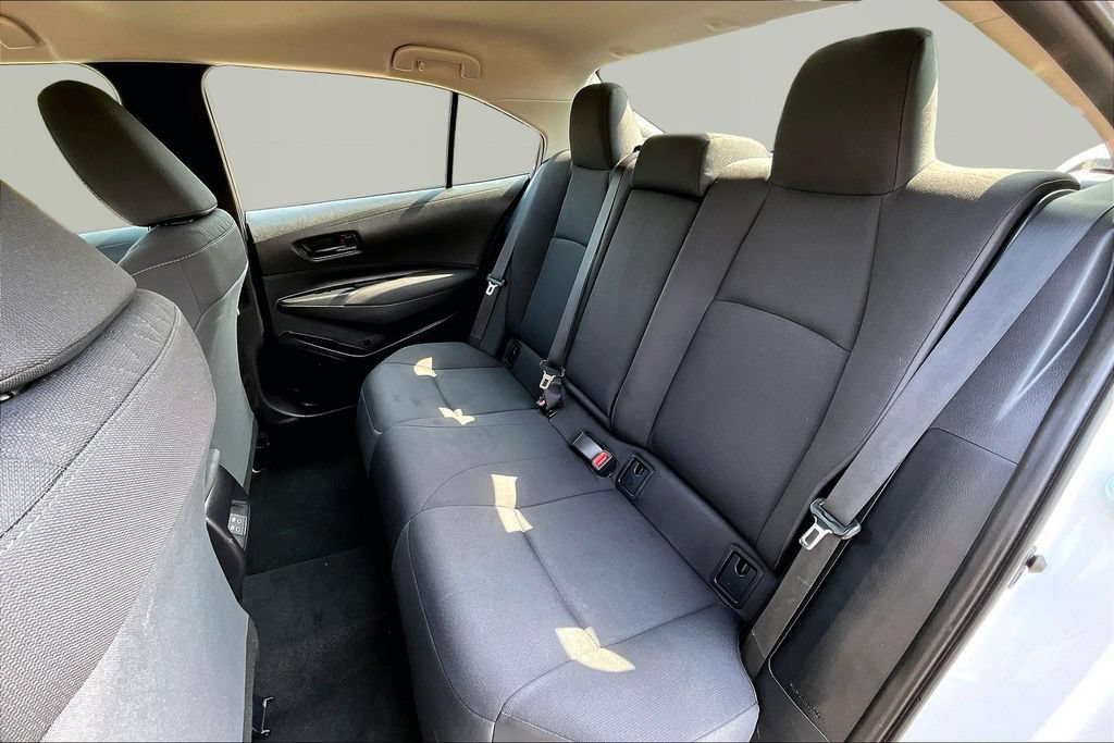 Used 2025 Toyota Corolla LE FWD image 26