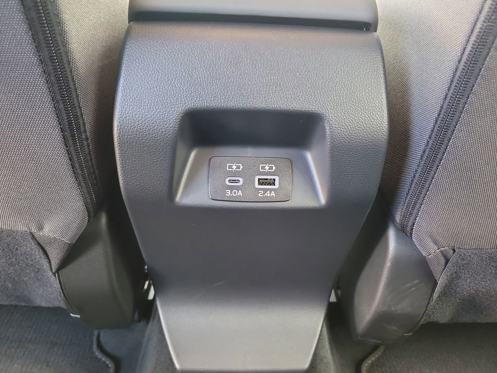 Used 2025 Subaru Crosstrek 2.0i Premium image 13