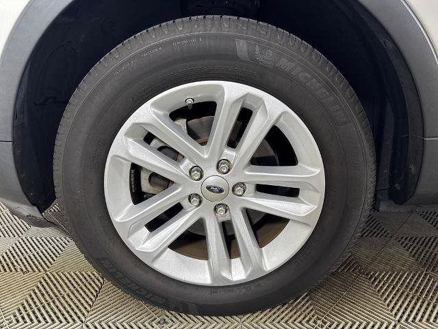 Certified 2017 Ford Explorer FWD image 11