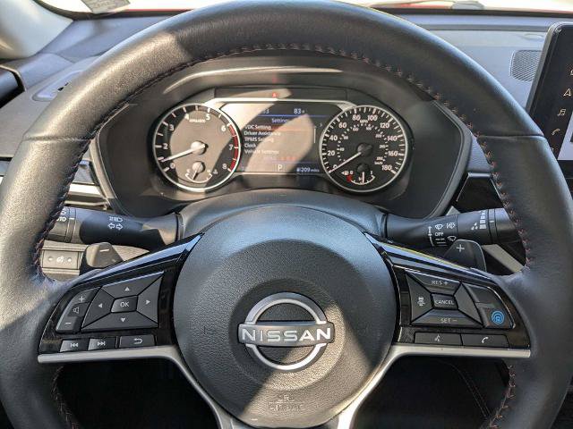 Used 2024 Nissan Altima 2.0 SR FWD image 30