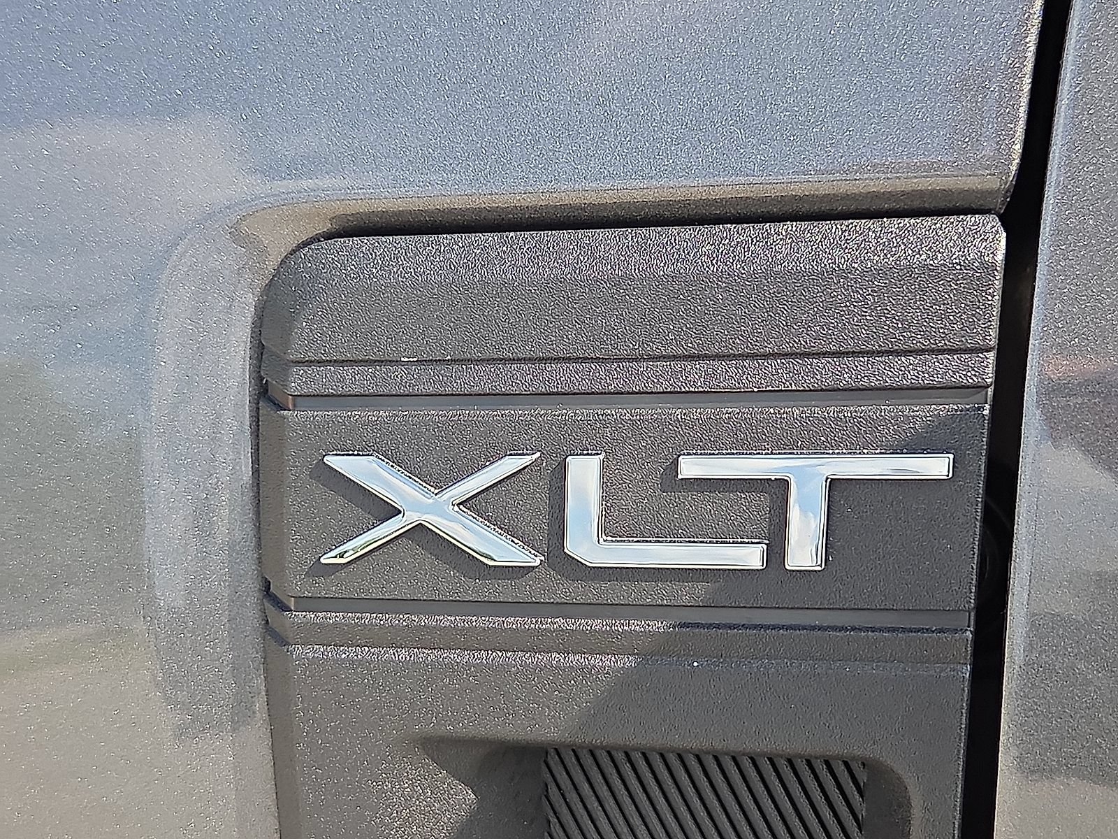Certified 2022 Ford Maverick XLT FWD image 9
