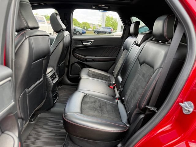 Certified 2024 Ford Edge ST-Line AWD/4WD image 14