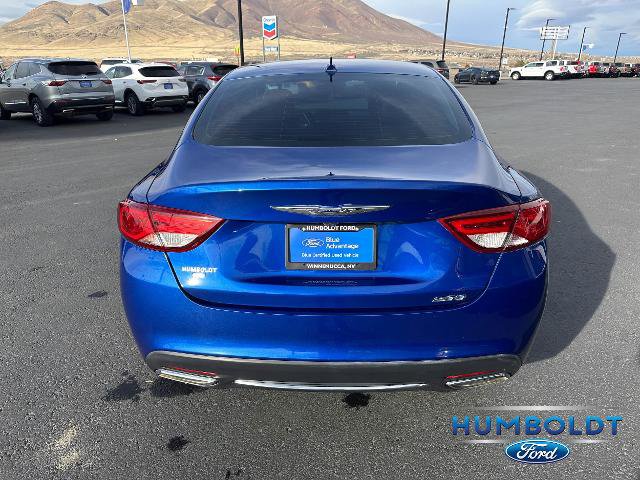 Used 2017 Chrysler 200 Limited Platinum w/ Comfort & Convenience Group image 6