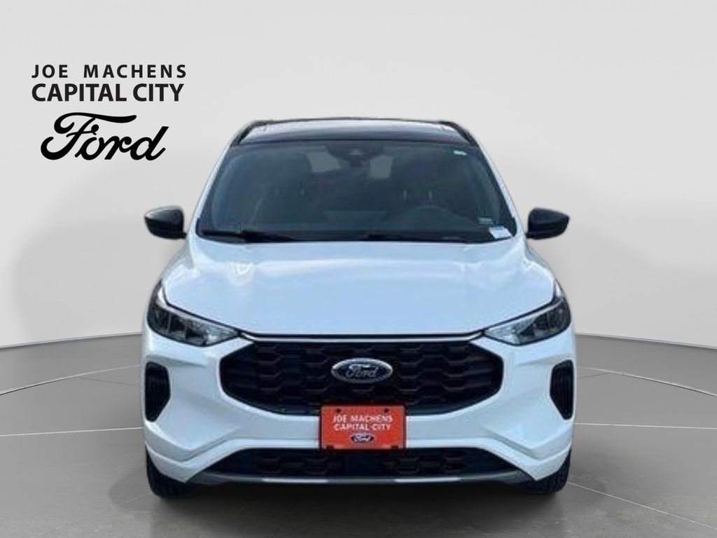 Certified 2024 Ford Escape ST-Line w/ Tech Pack #1 AWD/4WD image 9