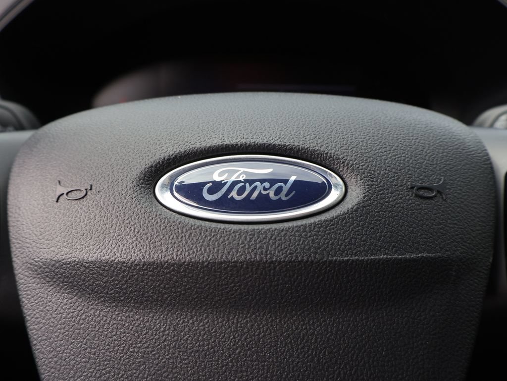 Certified 2025 Ford Escape ST-Line AWD/4WD image 27