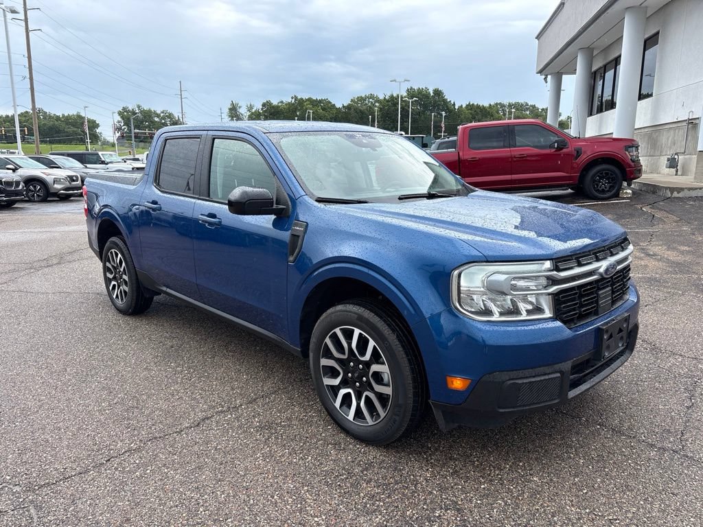 Certified 2024 Ford Maverick Lariat FWD image 1