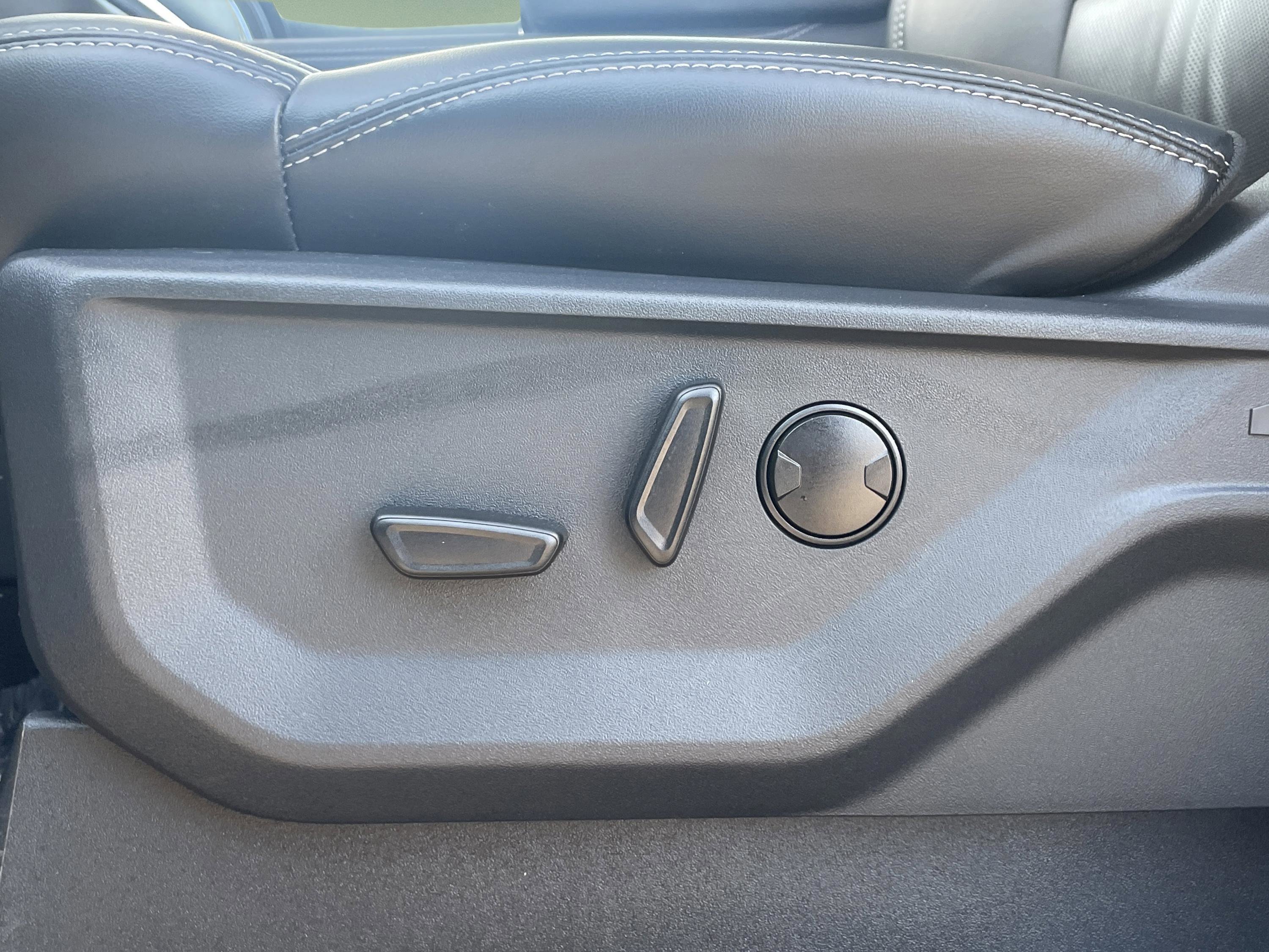 Certified 2025 Ford Expedition Max Platinum image 15