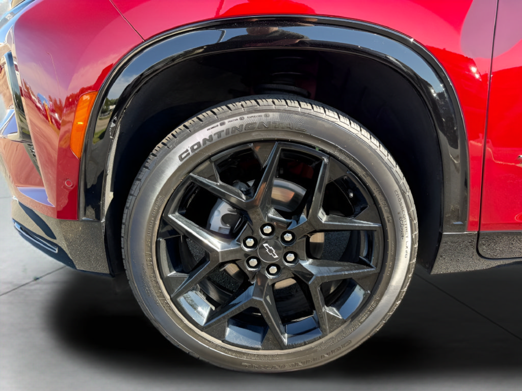 Used 2024 Chevrolet Traverse RS w/ LPO, Floor Liner Package AWD/4WD image 29
