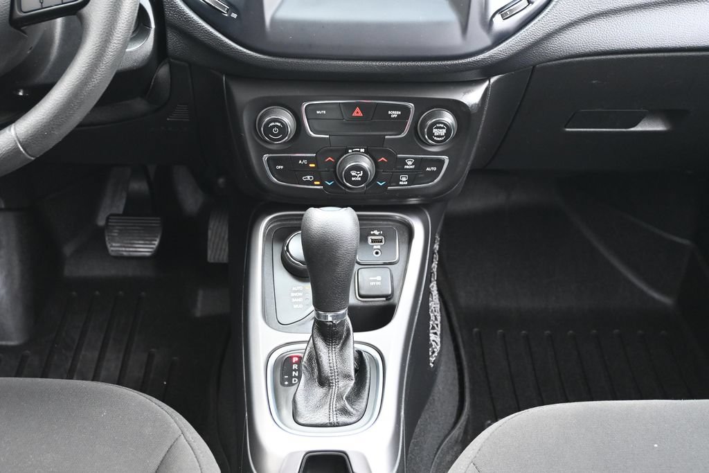 Used 2021 Jeep Compass Sport AWD/4WD image 26