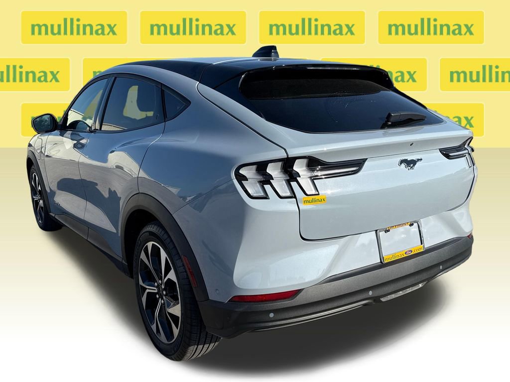 Certified 2025 Ford Mustang Mach-E Select w/ Comfort Package Lite image 4