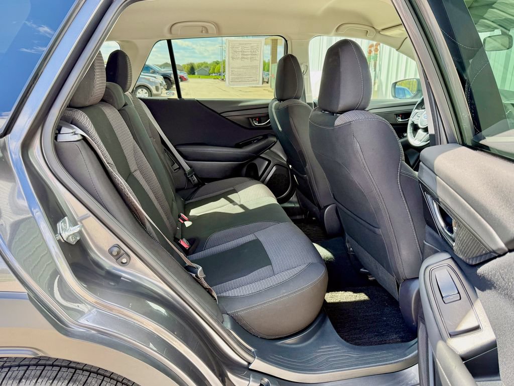 Used 2023 Subaru Outback Premium AWD/4WD image 18