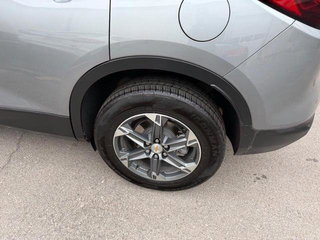 Used 2025 Chevrolet Blazer LT image 9