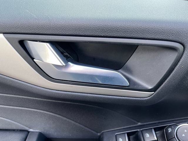 Certified 2022 Ford Escape SEL w/ Technology Package FWD image 25
