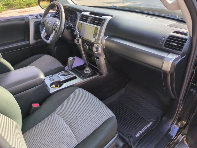 Used 2022 Toyota 4Runner SR5 AWD/4WD image 35
