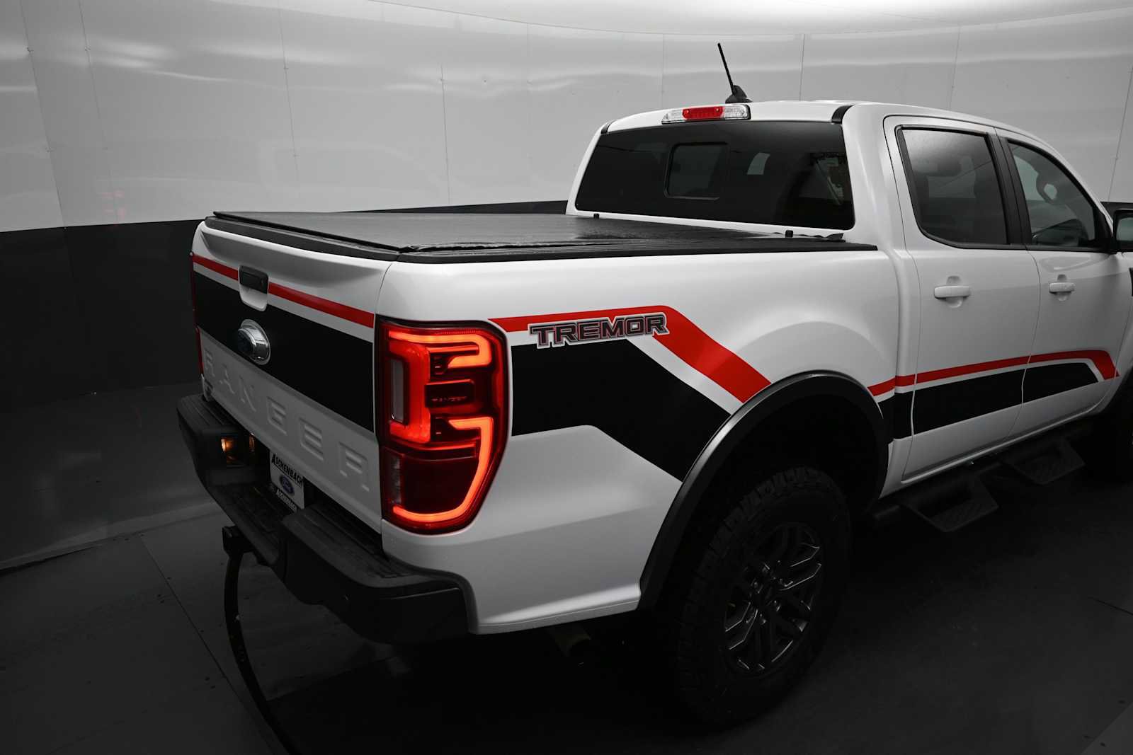 Certified 2021 Ford Ranger Lariat w/ Tremor Off-Road Package AWD/4WD image 15