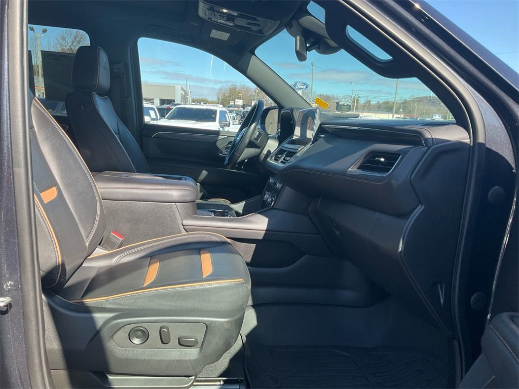 Used 2023 GMC Yukon XL AT4 image 12