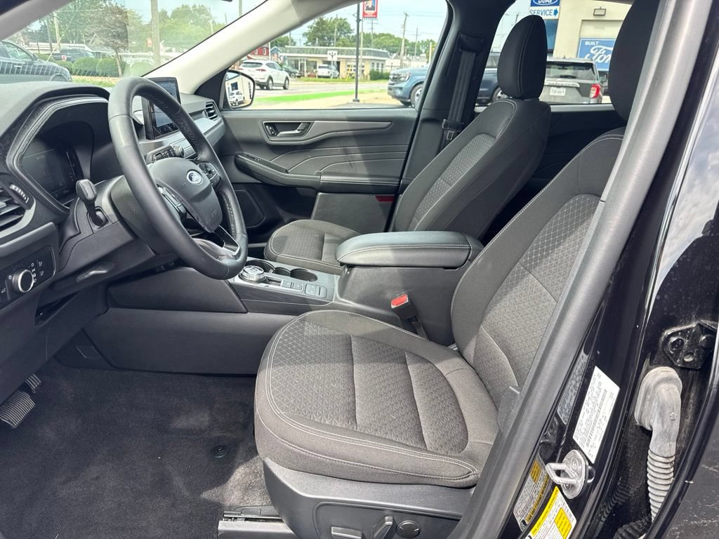 Certified 2024 Ford Escape Active AWD/4WD image 10