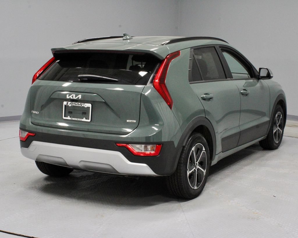 Used 2023 Kia Niro EX w/ EX Cold Weather Package FWD image 10