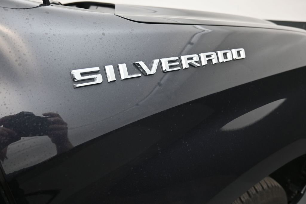 Used 2022 Chevrolet Silverado 1500 Custom RWD image 12