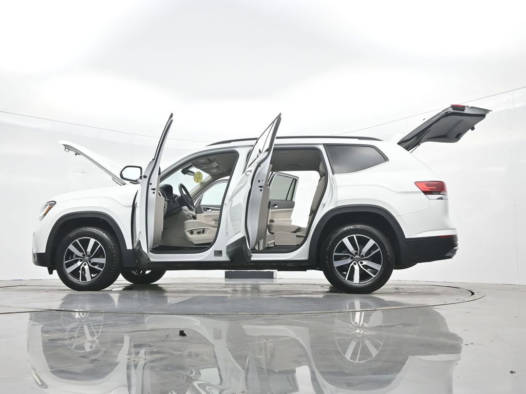 Used 2023 Volkswagen Atlas SE FWD image 46