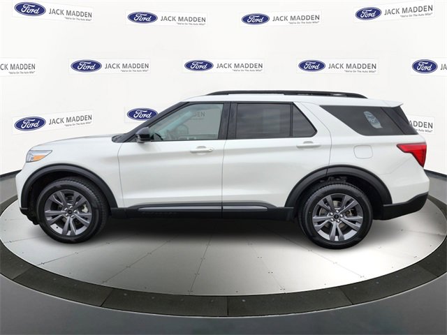 Certified 2022 Ford Explorer XLT w/ Equipment Group 202A image 2