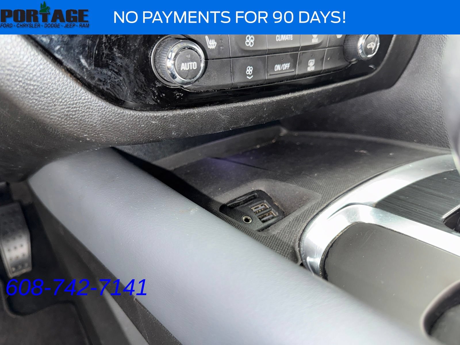 Used 2021 Buick Enclave Essence FWD image 19