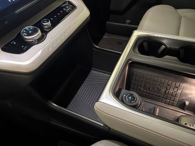 Certified 2025 Ford Expedition Active RWD image 32
