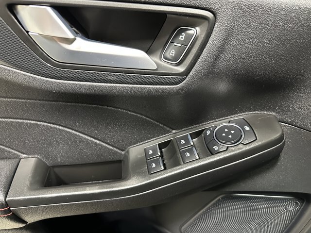 Certified 2024 Ford Escape ST-Line w/ Tech Pack #1 AWD/4WD image 10
