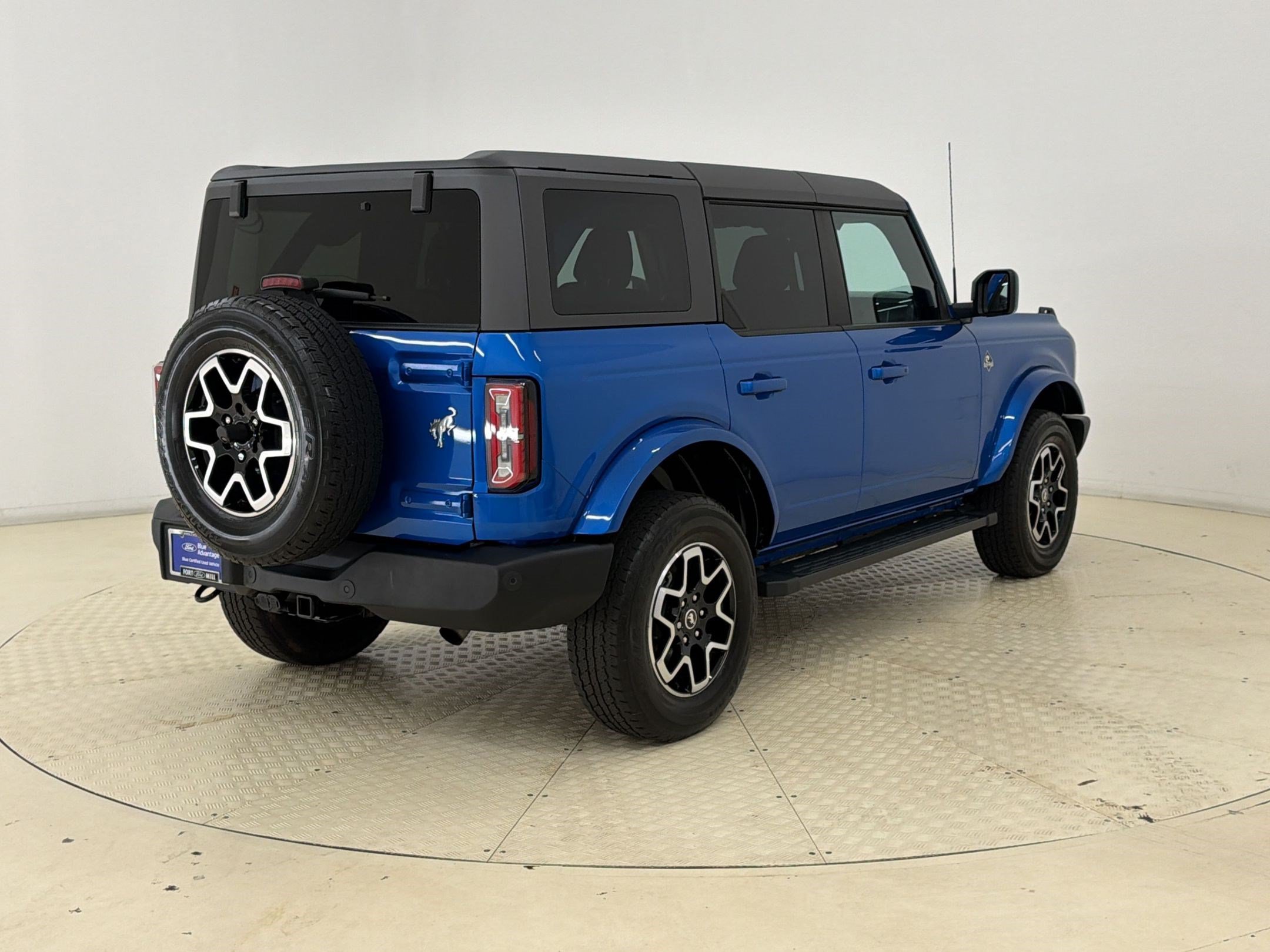 Certified 2023 Ford Bronco Outer Banks AWD/4WD image 9