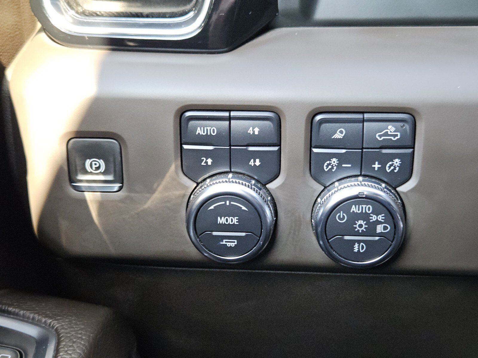 Used 2024 GMC Sierra 1500 Denali image 25