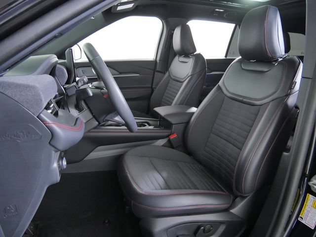 Certified 2025 Ford Explorer ST-Line w/ Premium Package AWD/4WD image 22