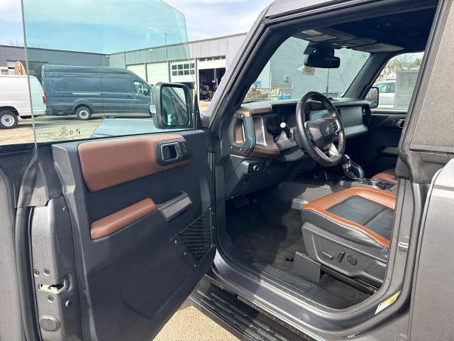 Certified 2023 Ford Bronco Outer Banks w/ Sasquatch Package AWD/4WD image 6