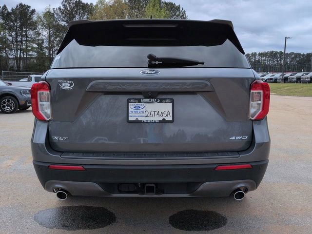 Certified 2022 Ford Explorer XLT w/ Equipment Group 202A image 3