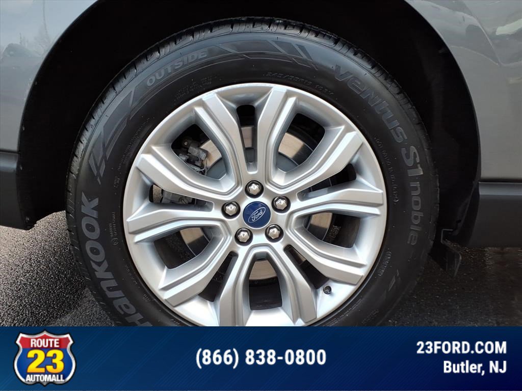 Certified 2022 Ford Edge Titanium w/ Equipment Group 301A AWD/4WD image 10