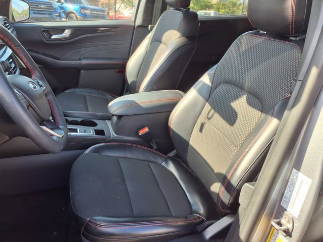 Certified 2024 Ford Escape ST-Line w/ Tech Pack #1 AWD/4WD image 2