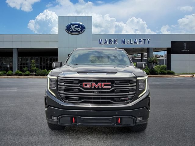 Used 2023 GMC Sierra 1500 AT4 w/ Technology Package AWD/4WD image 8