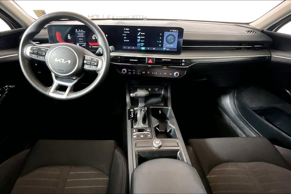 Used 2025 Kia K5 LXS FWD image 11