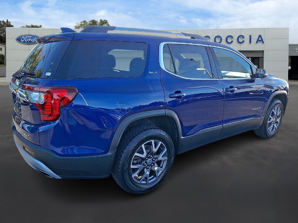 Used 2023 GMC Acadia SLT w/ Technology Package AWD/4WD image 4