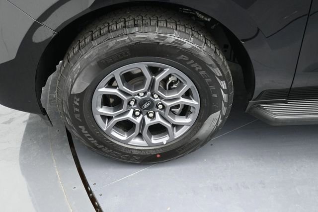 Certified 2025 Ford Expedition Active RWD image 9