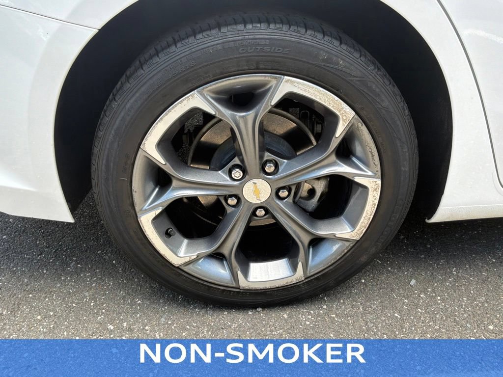 Used 2022 Chevrolet Malibu LT FWD image 14
