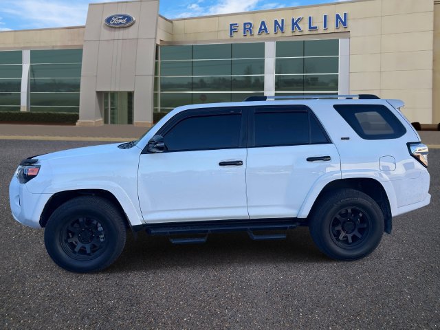 Used 2024 Toyota 4Runner SR5 Premium w/ Moonroof Package AWD/4WD image 4