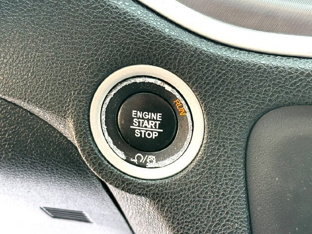 Used 2022 Dodge Charger SXT RWD image 18