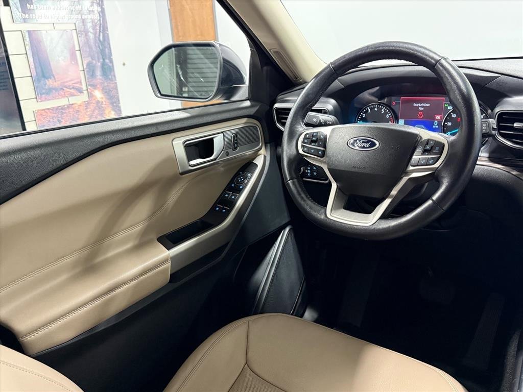 Certified 2023 Ford Explorer Limited image 11