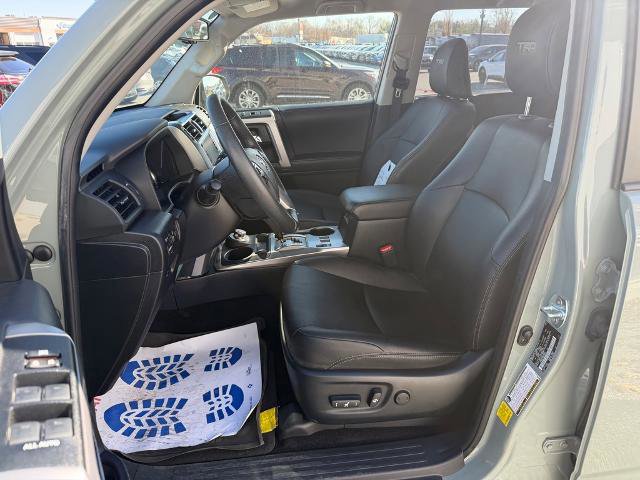 Used 2022 Toyota 4Runner TRD Sport w/ Technology Package image 11