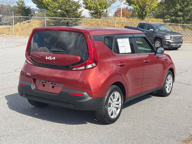Used 2022 Kia Soul LX FWD image 3