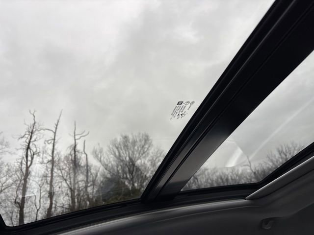 Used 2023 Chevrolet Malibu LT image 16