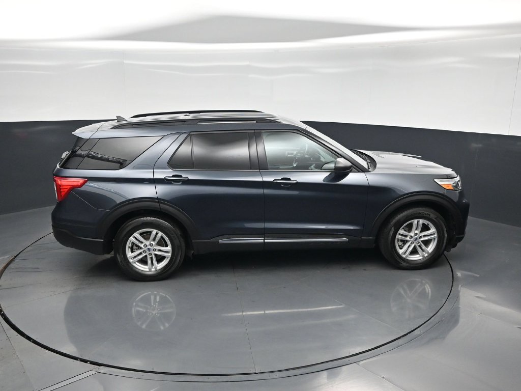 Certified 2023 Ford Explorer XLT RWD image 38