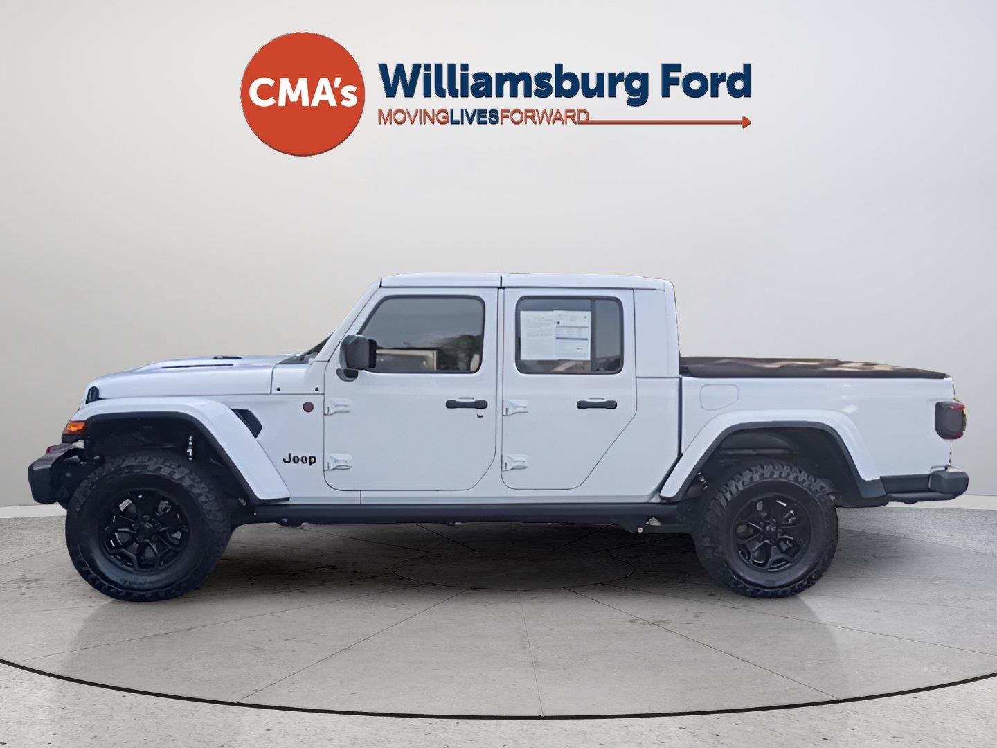 Used 2020 Jeep Gladiator Rubicon AWD/4WD image 2